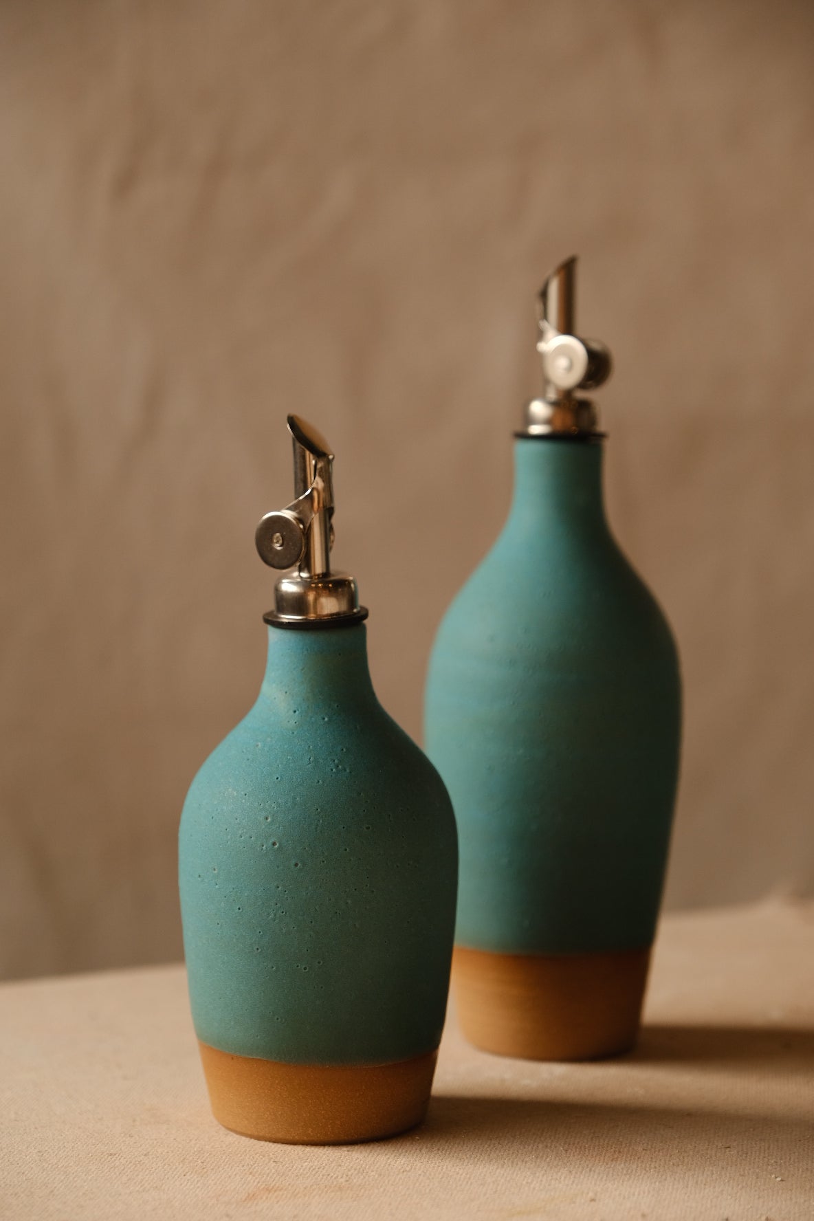 Wander Oil Bottle: Ceramic Olive Oil Dispenser