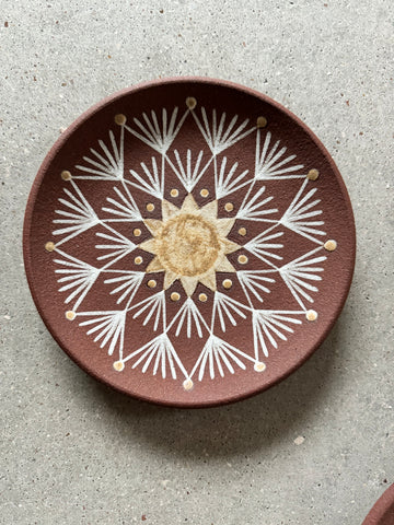 PepTalks Small White Sun Decorative Plate